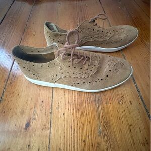 Tan Sneaker with Cutout details